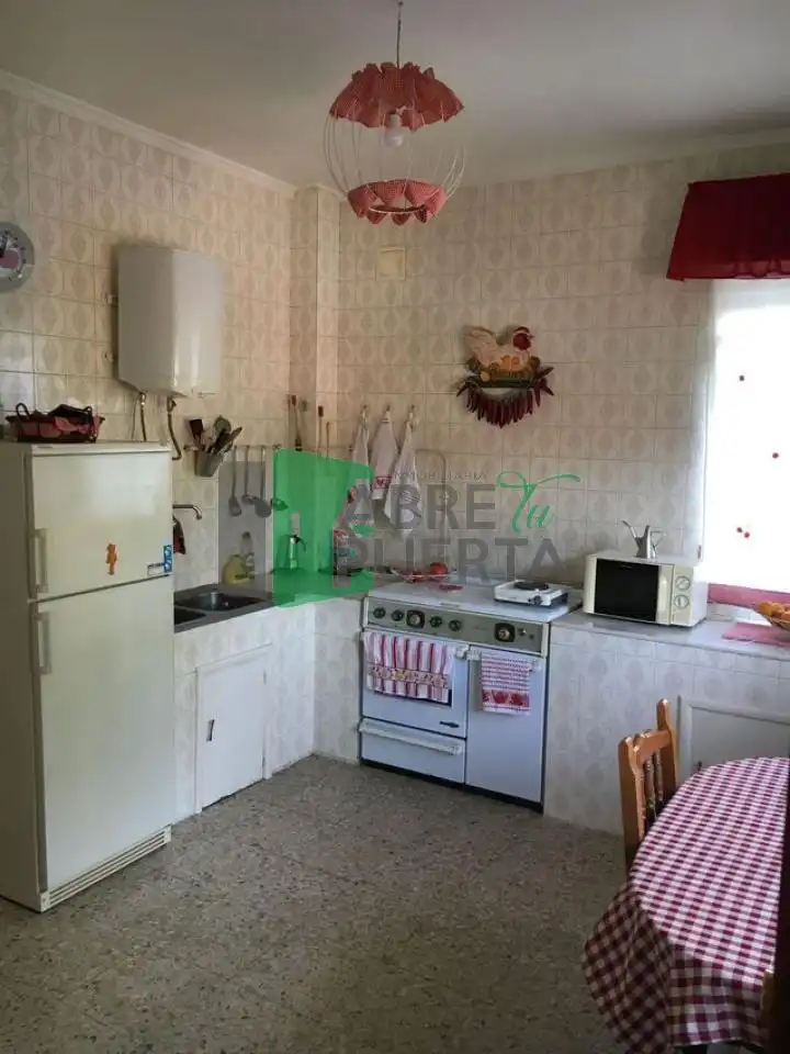 Kitchen of Houses for sale in Vilamarín  with Heating, Private garden and Storage room