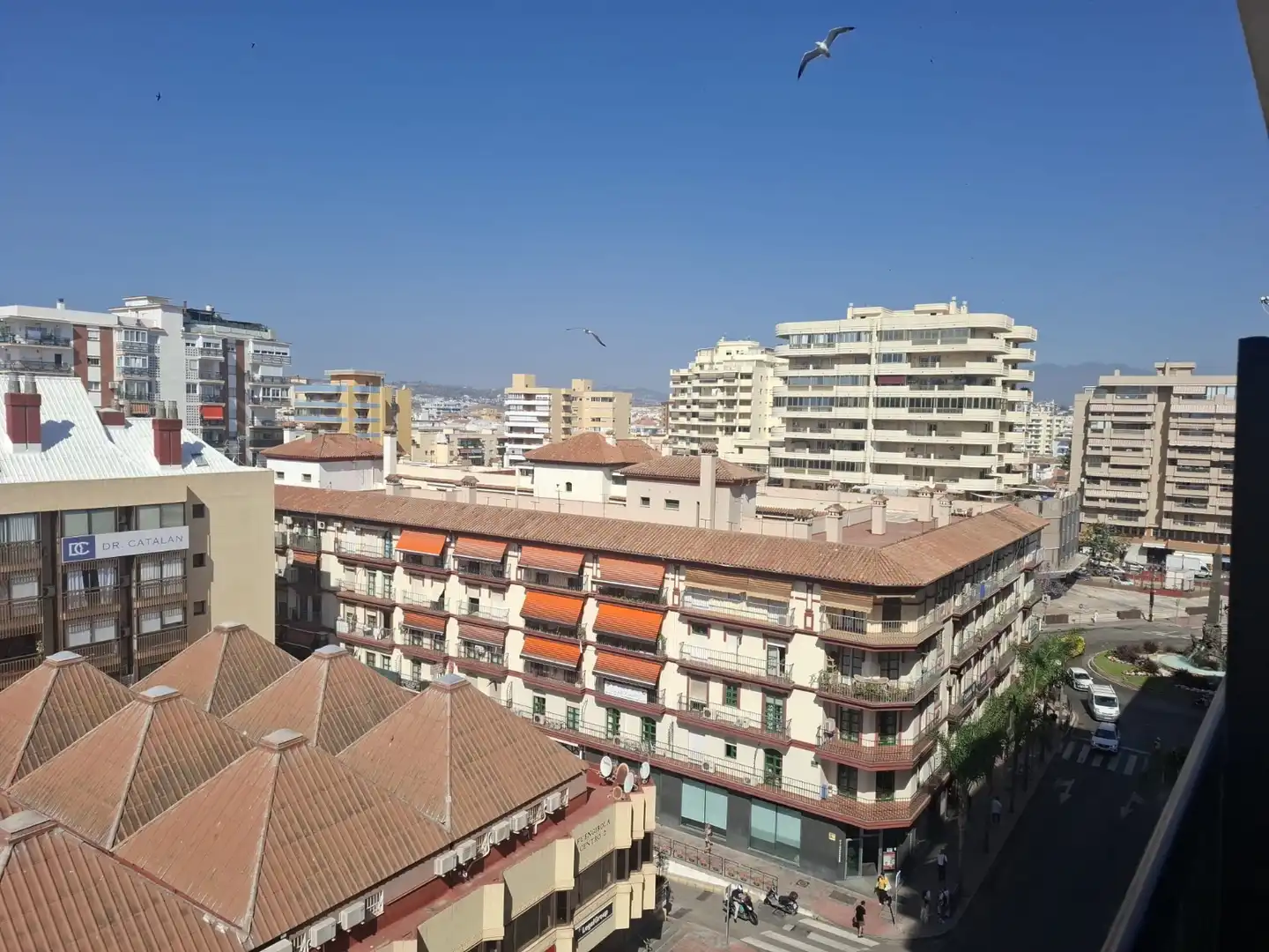 Außenansicht von Wohnung zum Verkauf in Fuengirola mit Klimaanlage, Terrasse und Möbliert