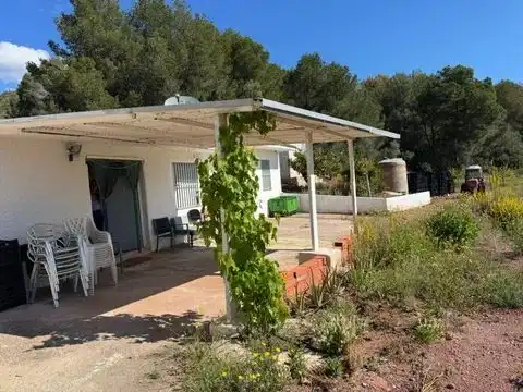 Casa rústica en venda a Partida Fontanelles 536