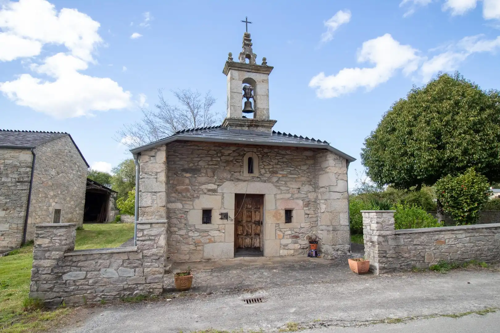 Casa rústica amb jardí en venda a Vilalba