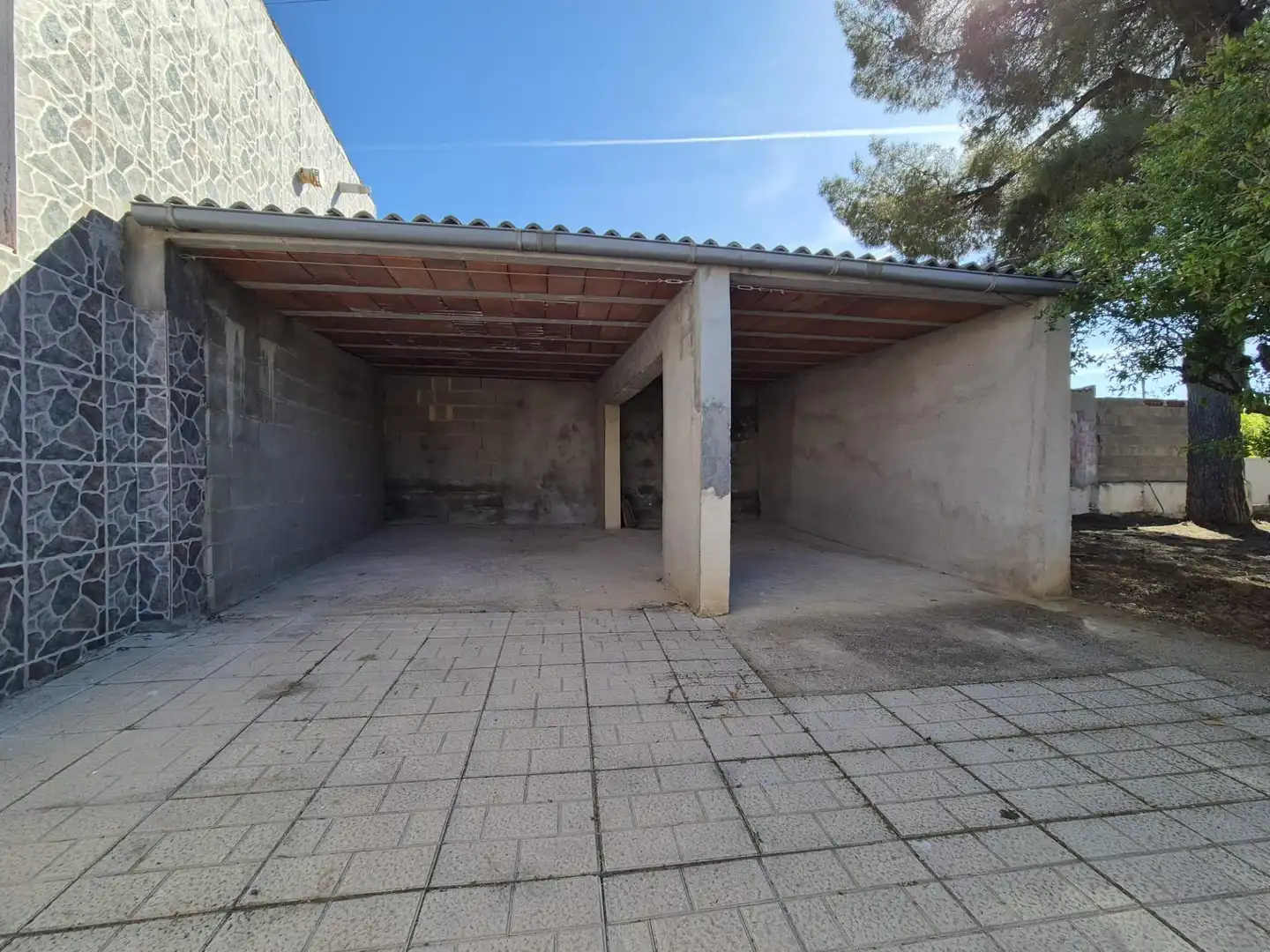 Aparcament de Casa o xalet en venda en El Vendrell amb Jardí privat i Terrassa