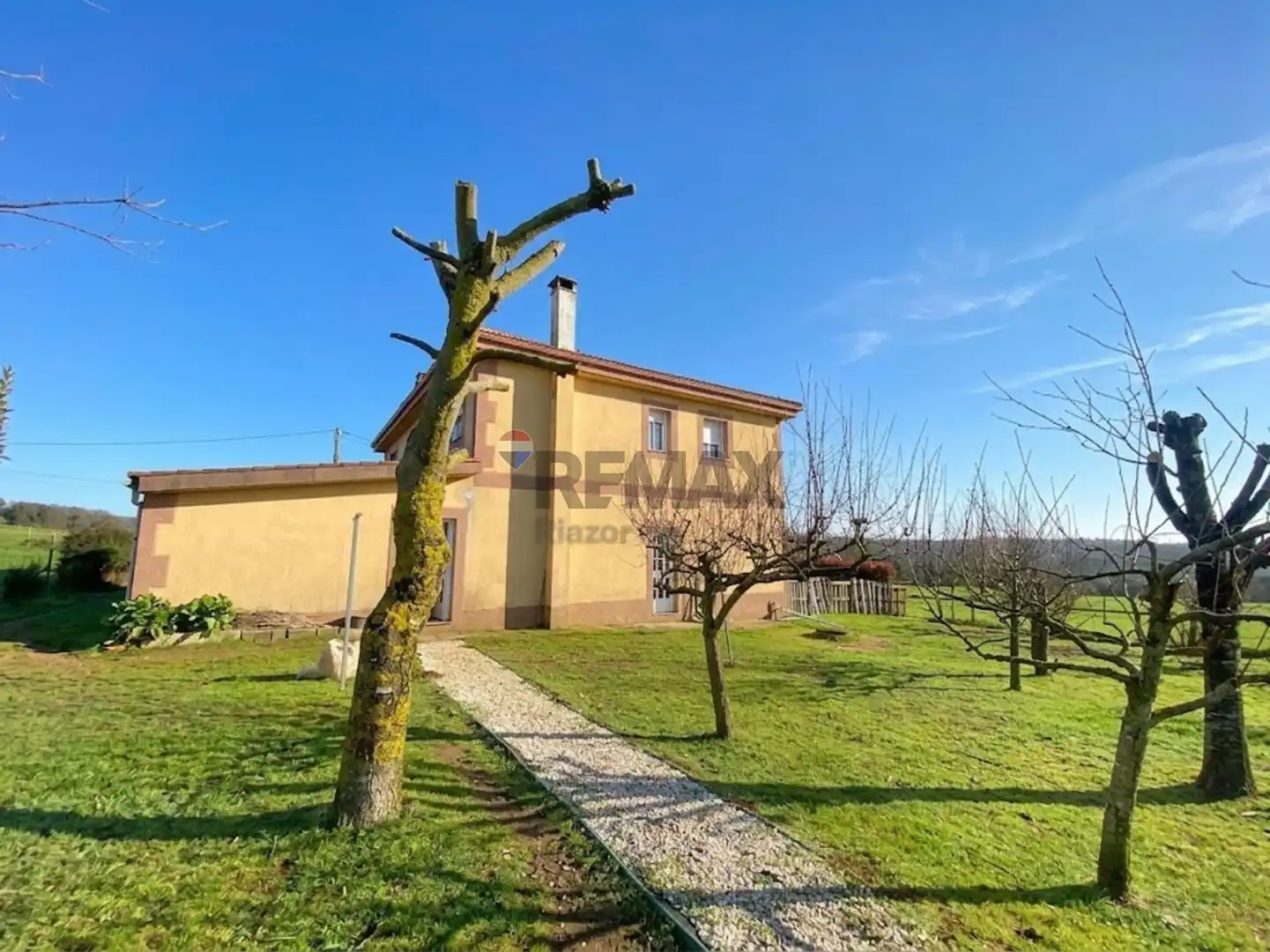 Vista exterior de Casa o chalet en venta en Lalín con Calefacción, Jardín privado y Terraza