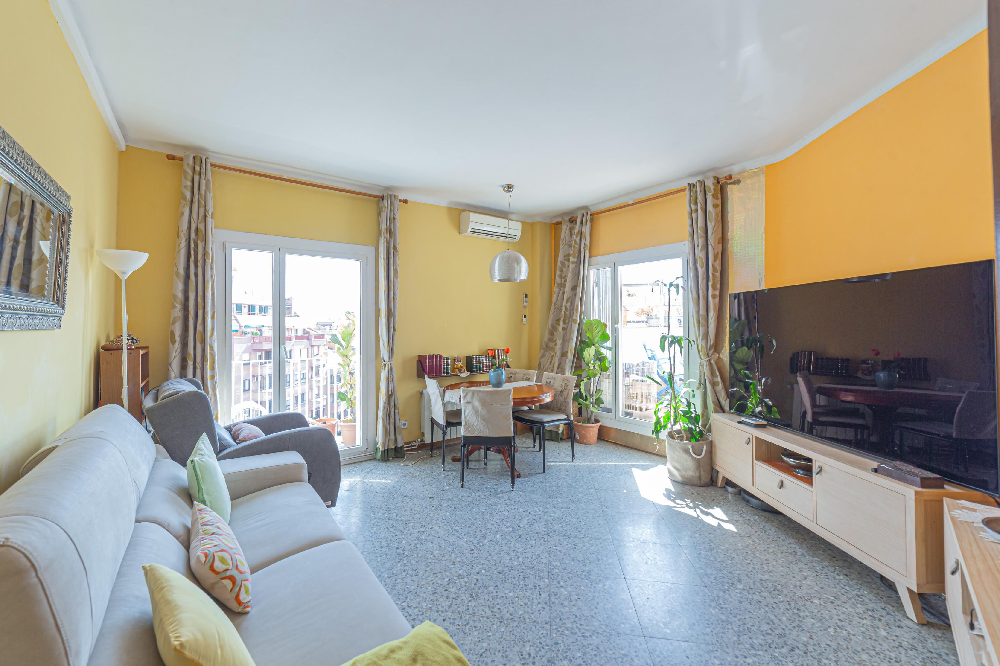 Living room of Attic for sale in  Barcelona Capital  with Air Conditioner, Heating and Terrace