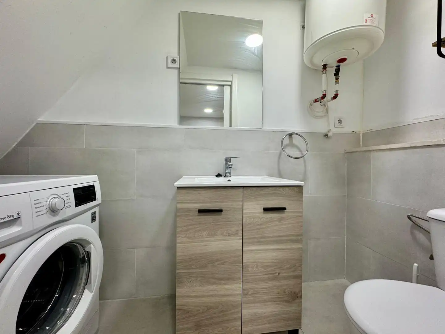 Baño de Piso en venta en Basauri  con Amueblado