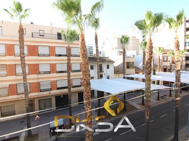 Casa en venda a Avenida MURA LA