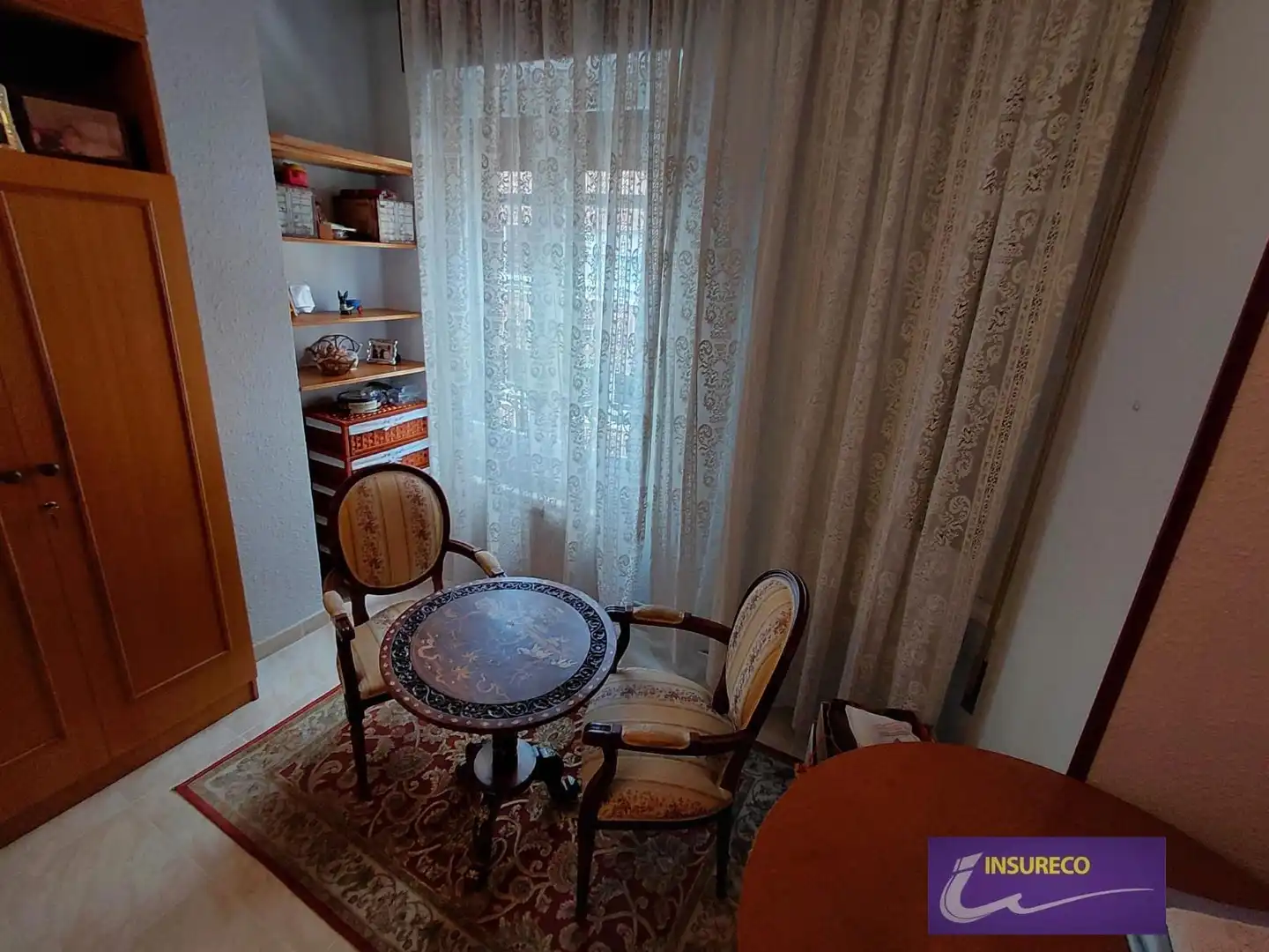 Habitación de Piso en venta en León Capital  con Calefacción, Parquet y Trastero