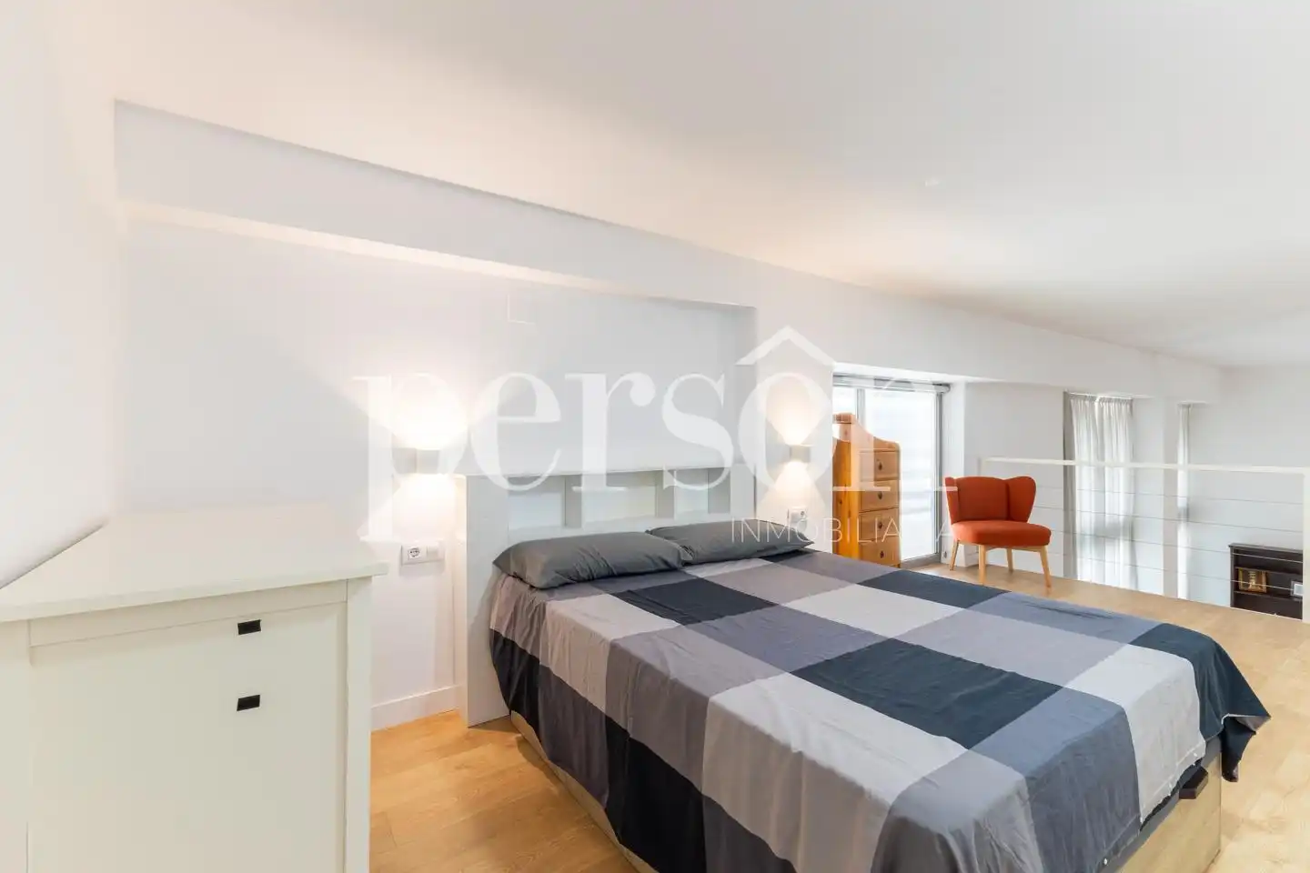 Habitación de Loft de alquiler en Xirivella con Aire acondicionado y Amueblado