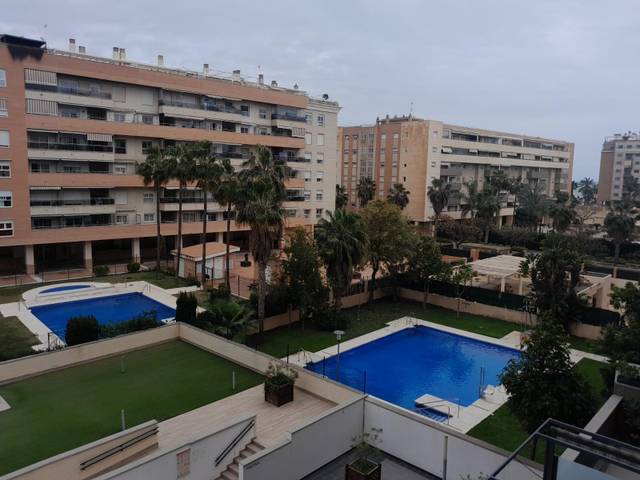 Piso en Venta en Los Guindos - Parque Mediterráneo - Santa Paula