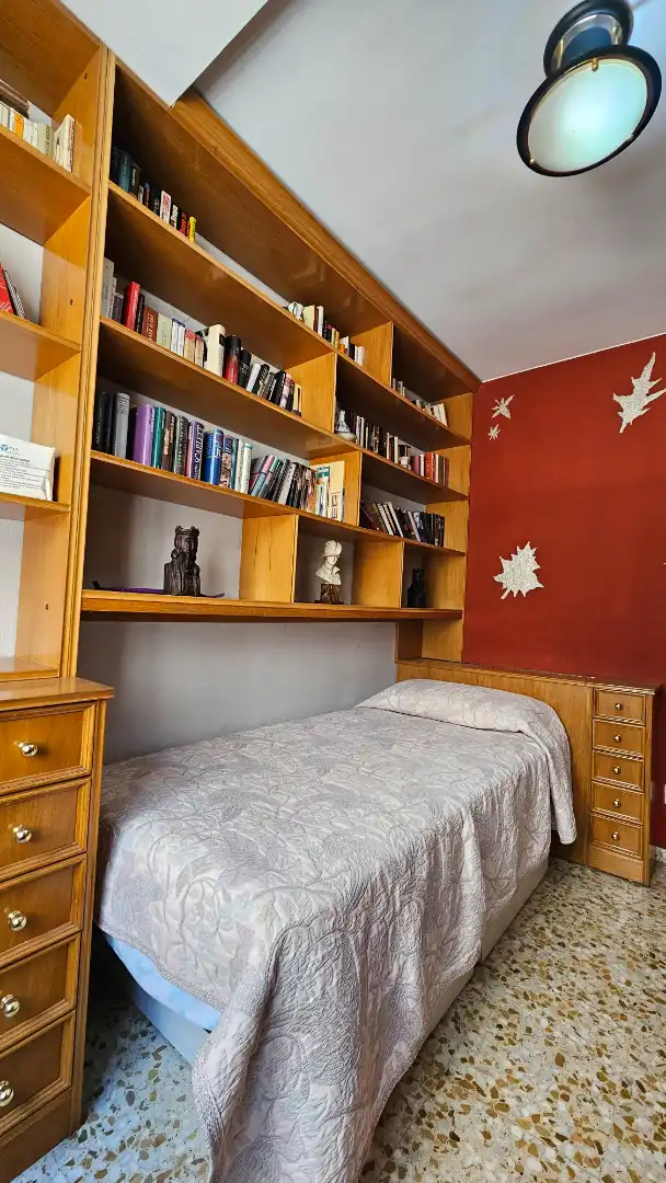 Bedroom of Flat for sale in Zaragoza  with Heating
