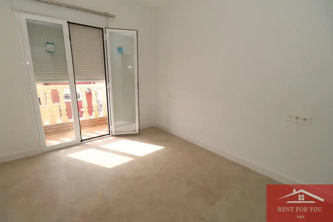 Habitación de Piso de alquiler en Alhaurín El Grande con Aire acondicionado y Balcón