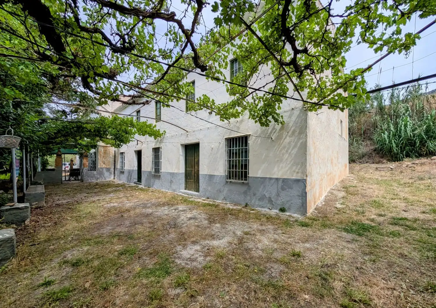 Vista exterior de Casa o xalet en venda en Loja amb Aire condicionat, Calefacció i Jardí privat