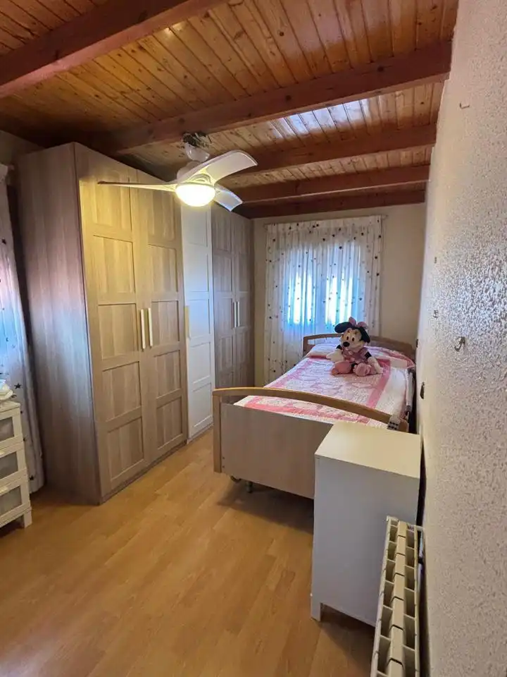 Habitación de Casa o chalet en venta en Zaragoza con Aire acondicionado, Calefacción y Jardín privado