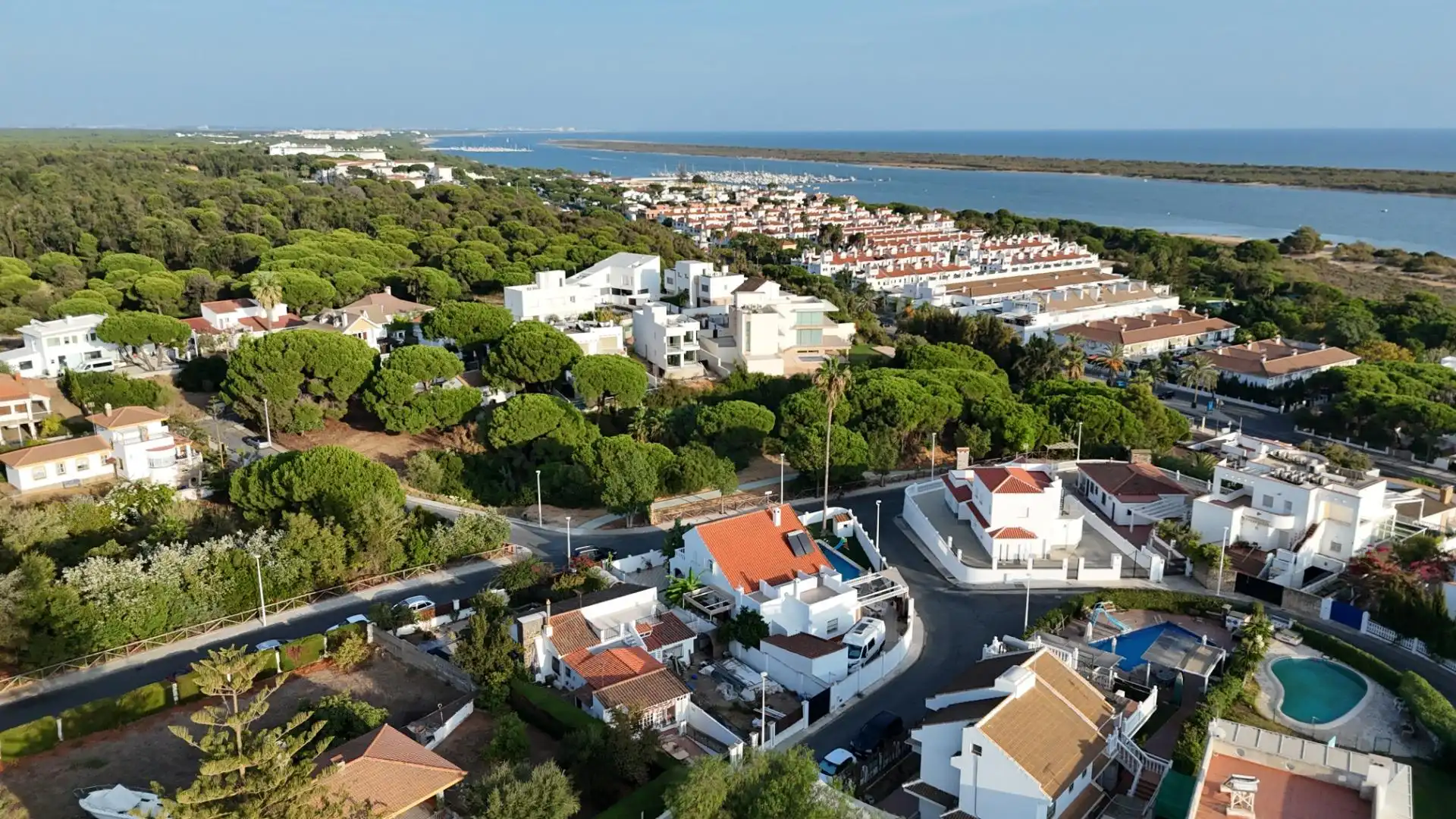 Vista exterior de Casa o xalet en venda en El Rompido, Huelva
