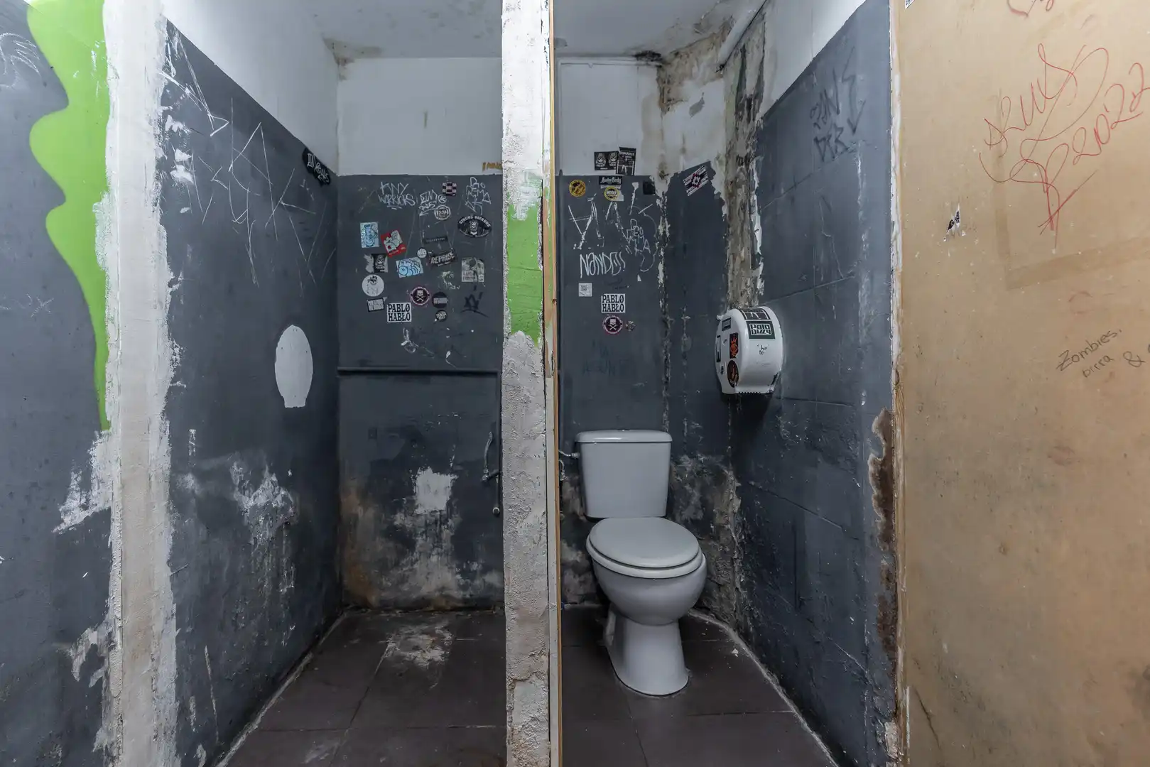 Baño de Local en venta en Madrid