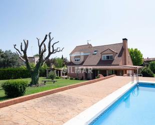 Exterior view of House or chalet for sale in Ciudalcampo  with Swimming Pool and Furnished