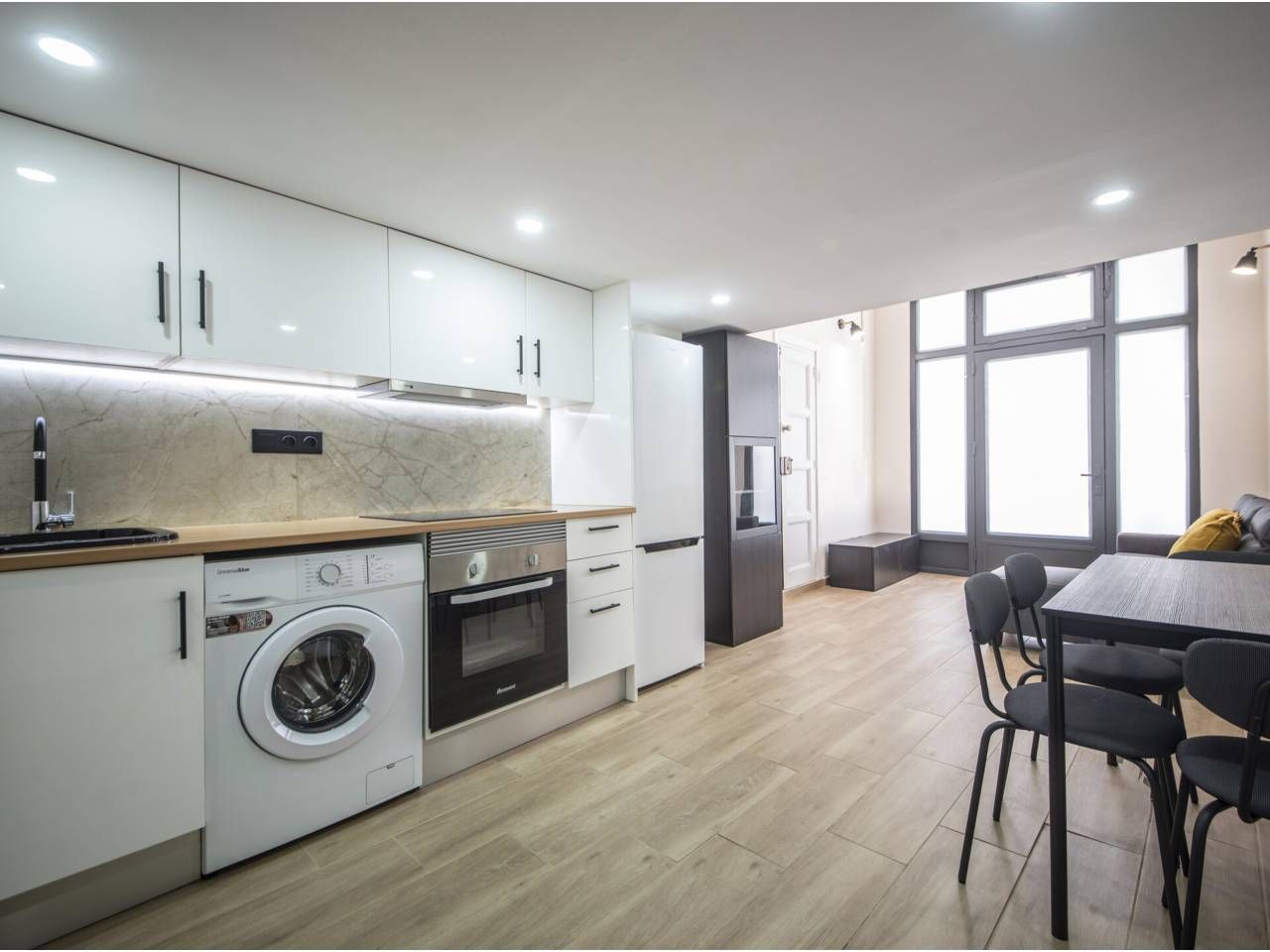 Kitchen of Study for sale in  Barcelona Capital  with Parquet flooring and Furnished