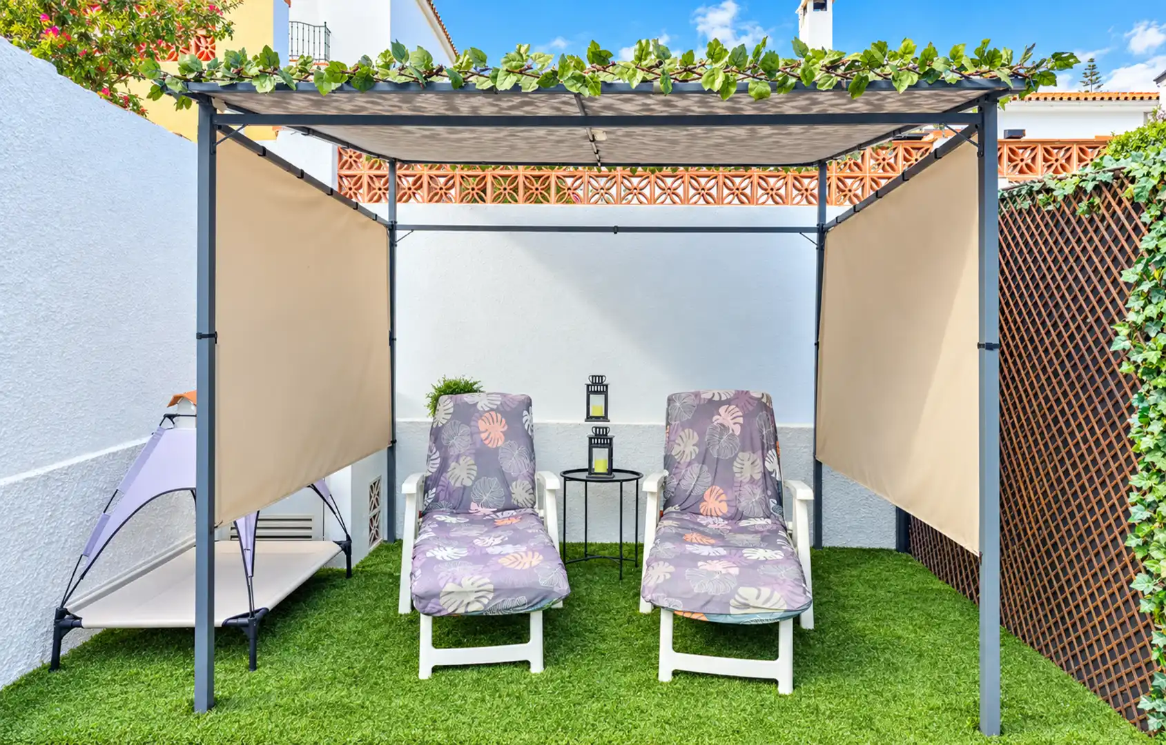 Terrace of Houses for sale in La Duquesa