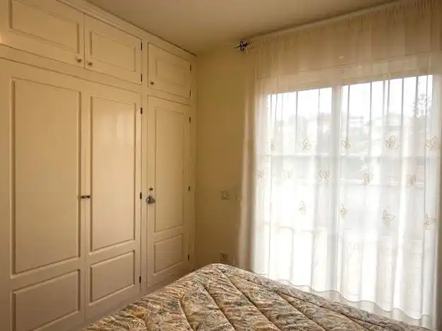 Habitación de Casa o chalet en venta en Sant Boi de Llobregat con Aire acondicionado, Calefacción y Jardín privado