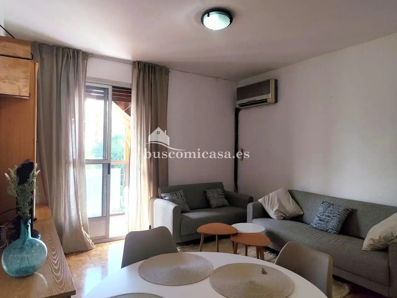 Room in Ruiz Jiménez, Avda de Madrid - Pº de la Estación
