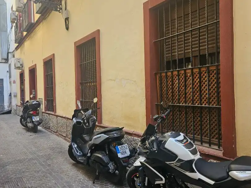 Vista exterior de Trastero en venta en Sevilla