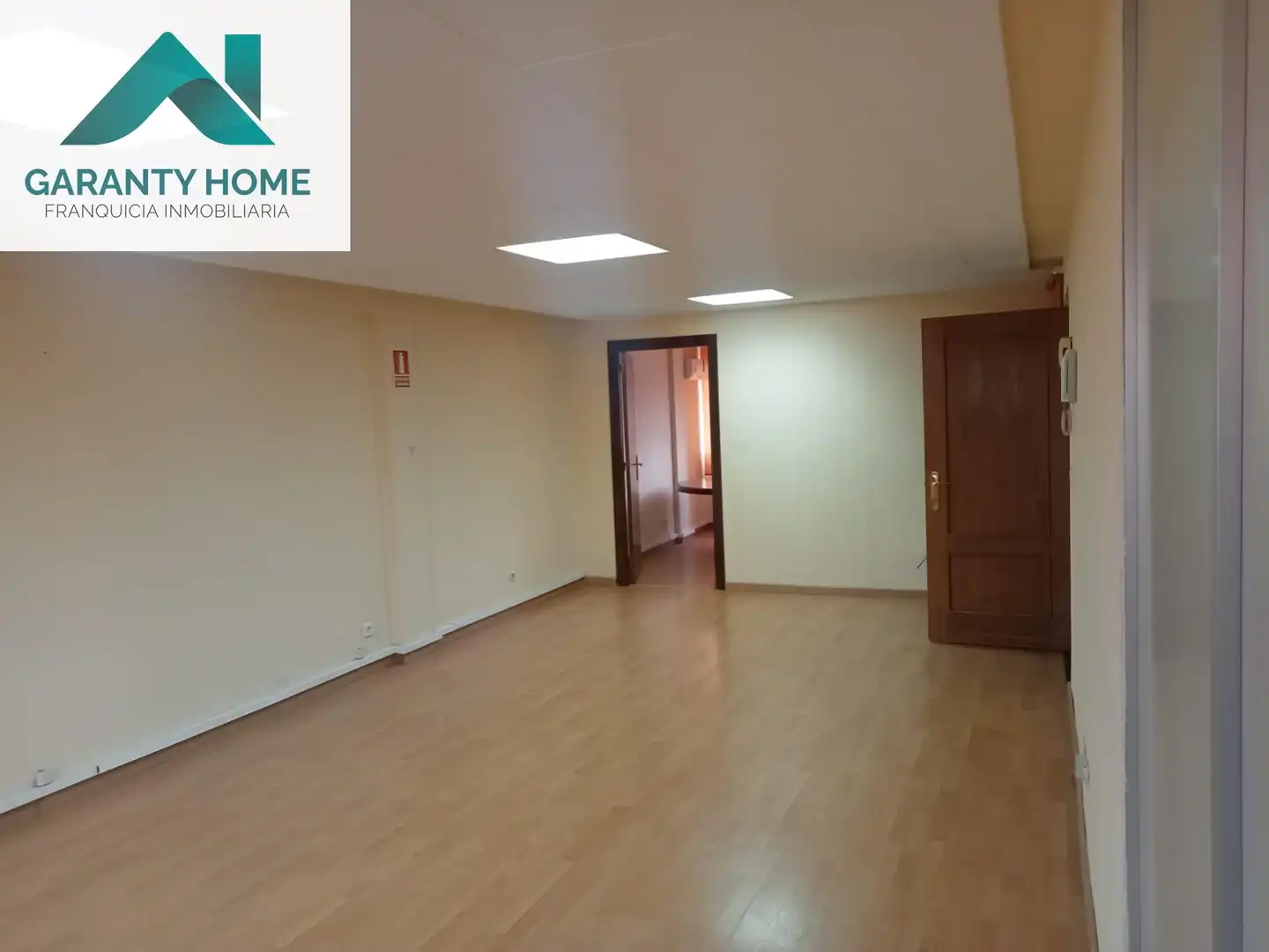 Oficina en venta en Móstoles con Aire acondicionado y Amueblado