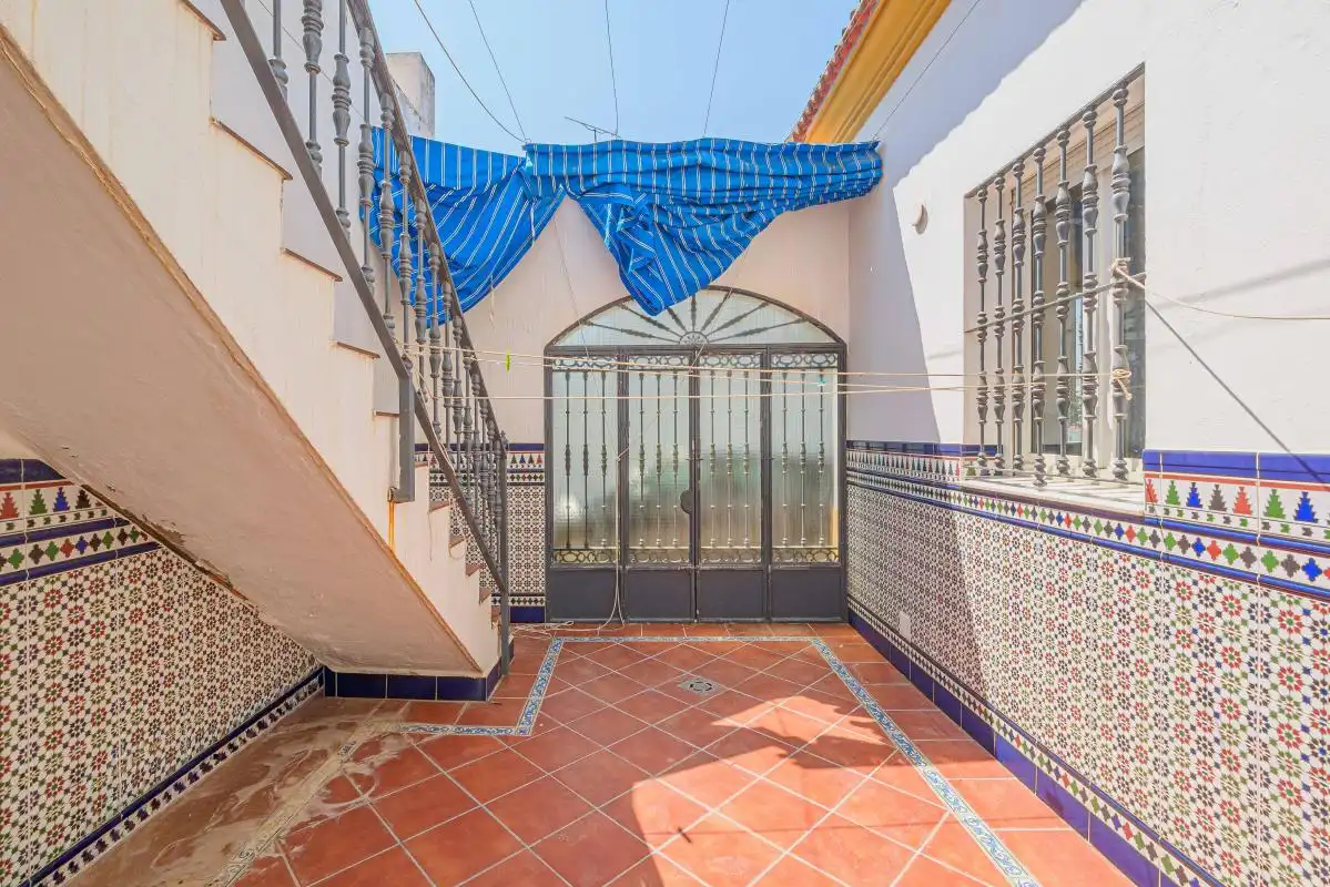 Casa adosada en venda en Pilas amb Calefacció, Terrassa i Balcó