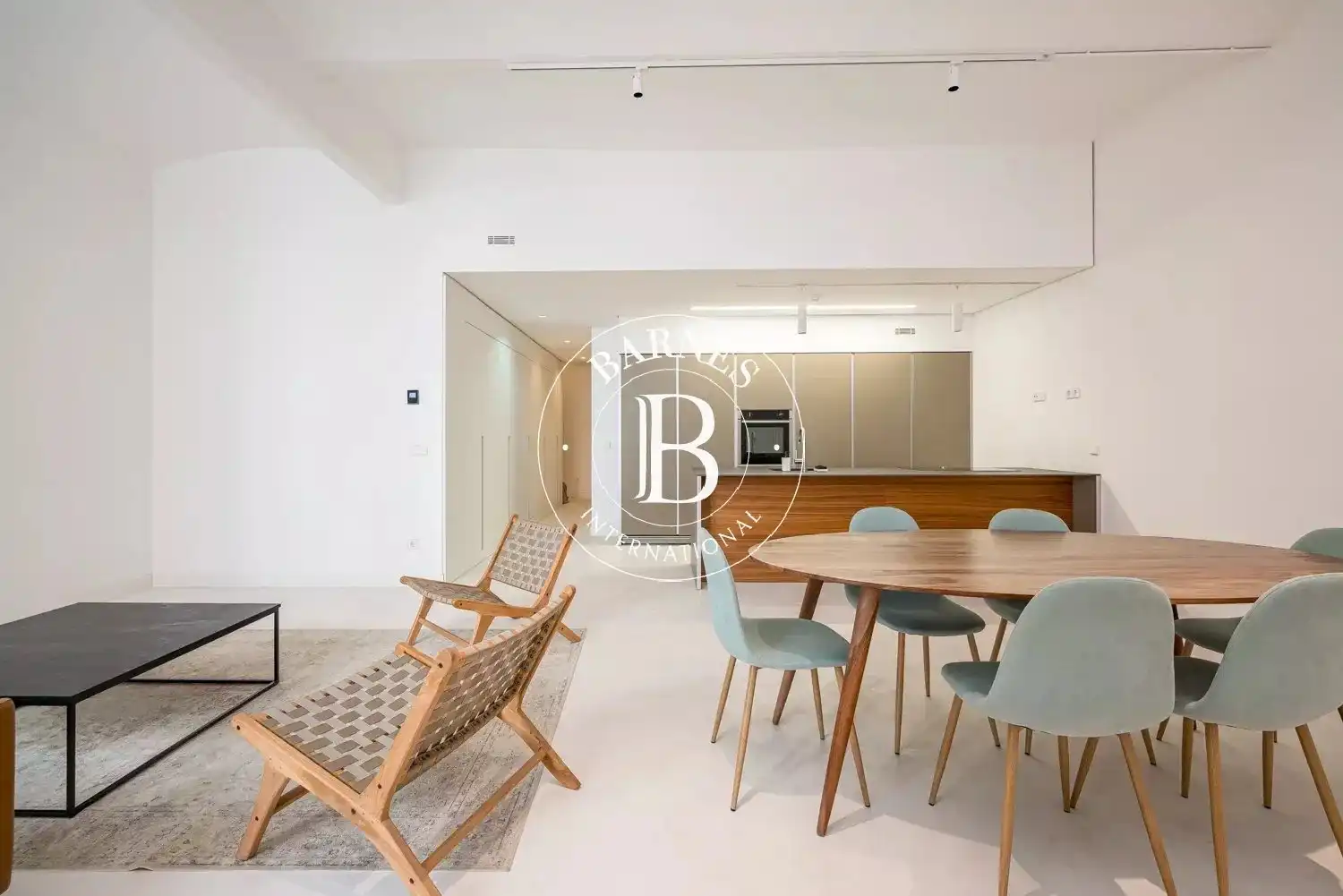 Flat for rent in Madrid  with Air Conditioner, Heating and Storage room
