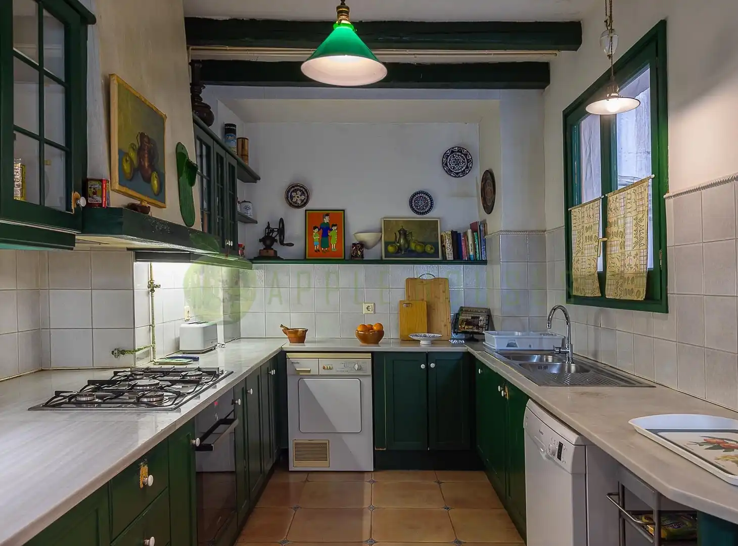 Cocina de Casa o chalet en venta en Vilanova i la Geltrú con Aire acondicionado, Calefacción y Jardín privado