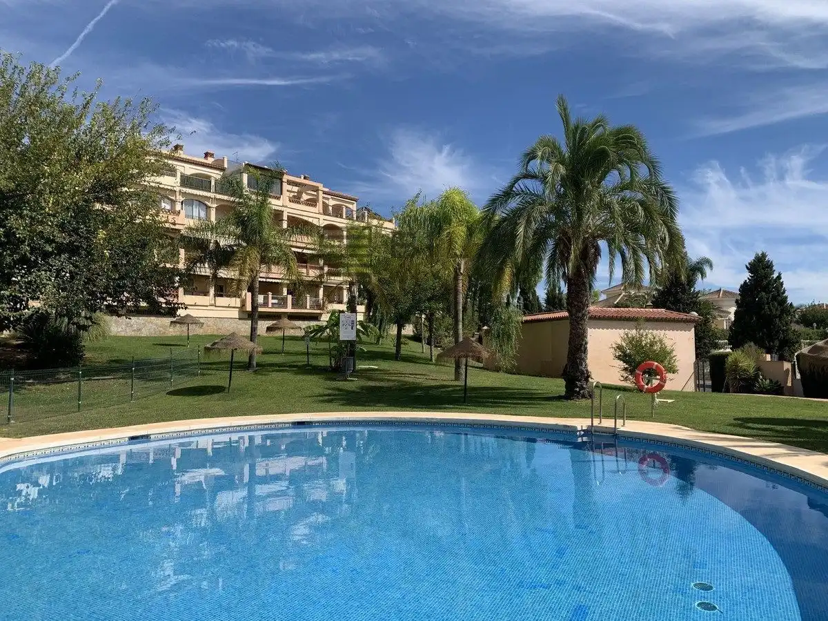 Piscina de Casa adosada en venda en Mijas amb Traster, Piscina i Piscina comunitària