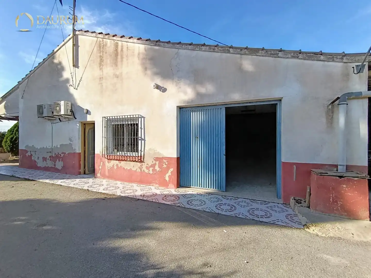 Vista exterior de Casa o xalet en venda en Elche / Elx amb Aire condicionat i Terrassa