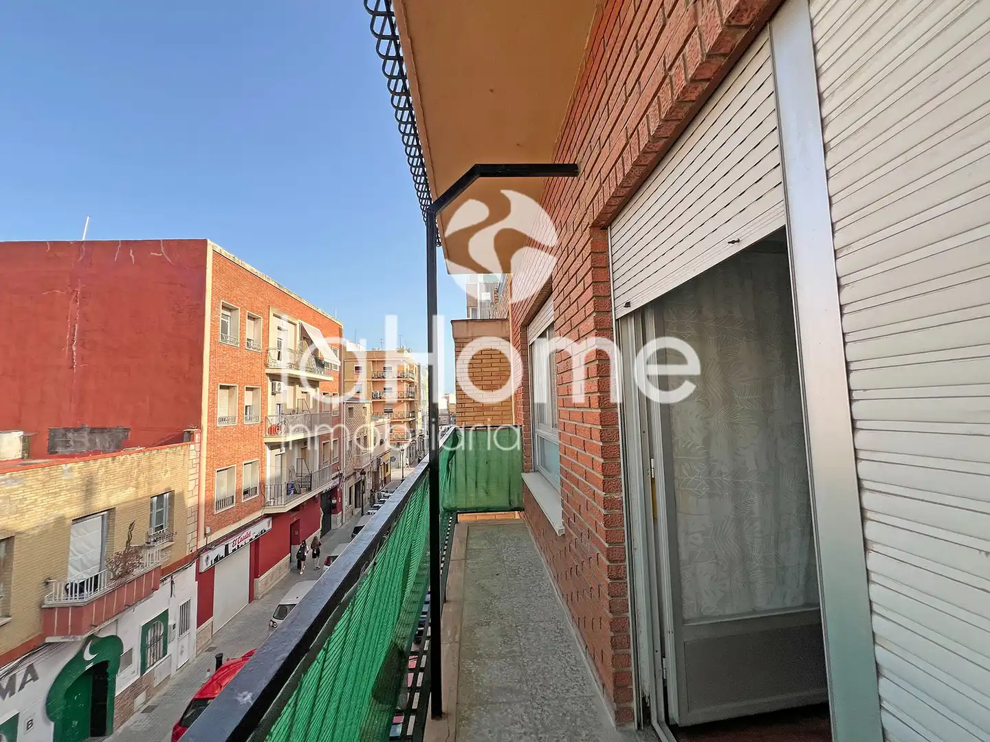 Exterior view of Flat for sale in Paterna  with Parquet flooring, Terrace and Storage room