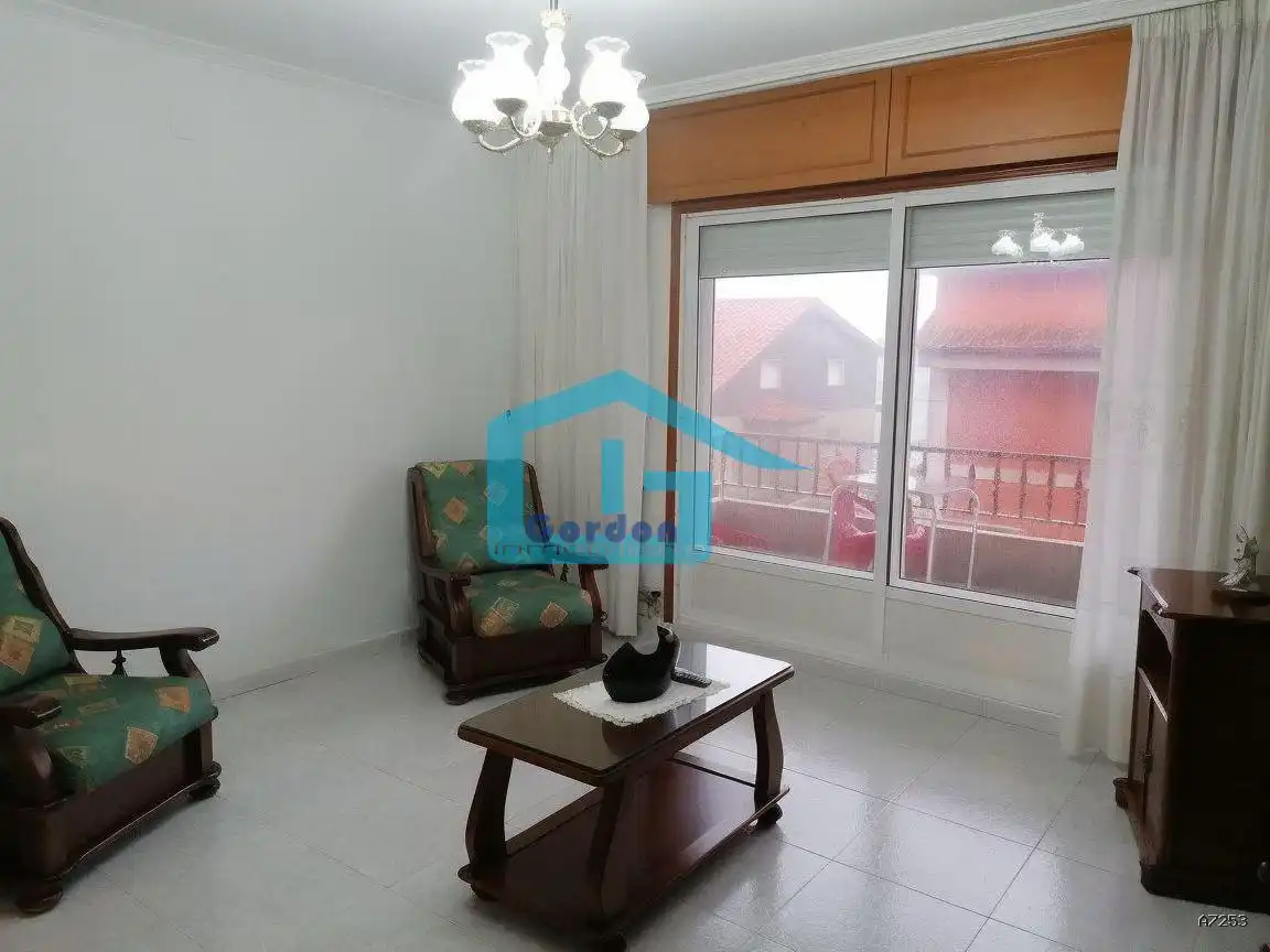 Wohnzimmer von Wohnung zum Verkauf in Sanxenxo mit Terrasse und Möbliert