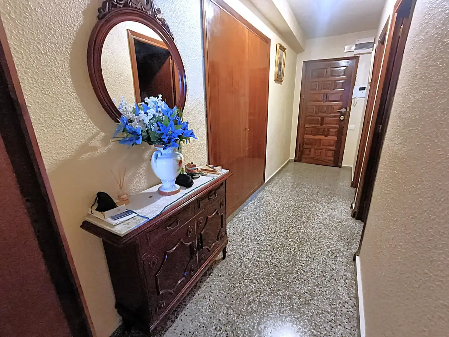 Piso con terraza en venta en Centro Urbano