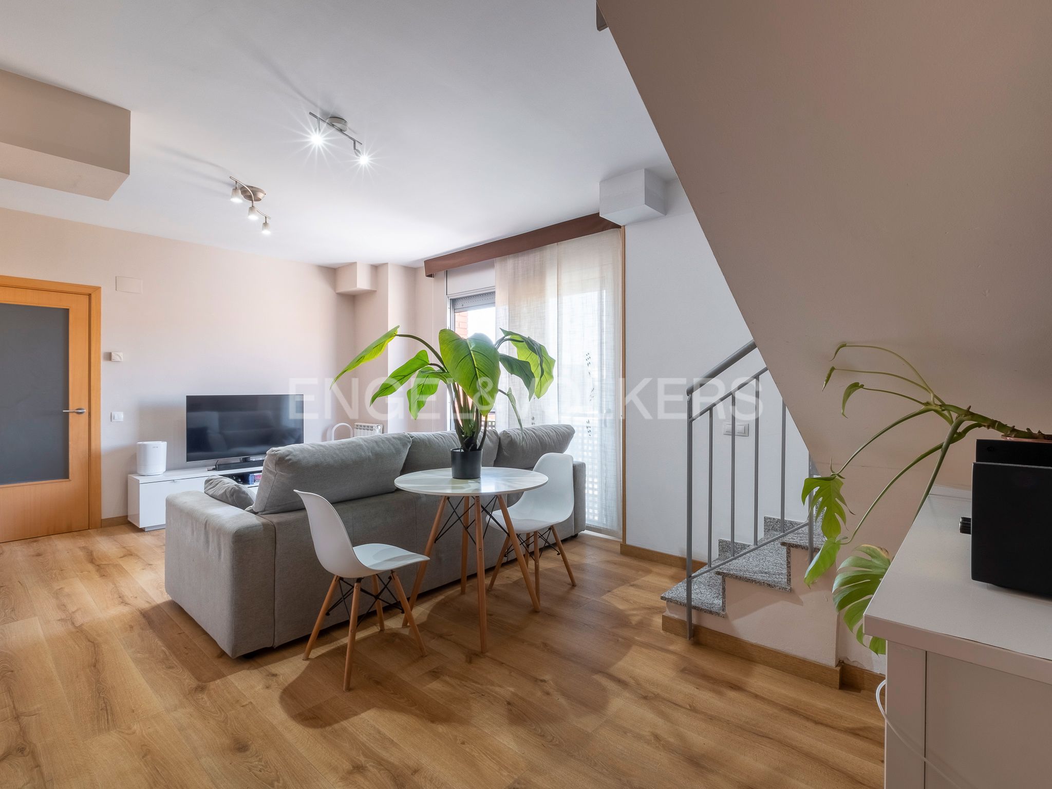 Sala de estar de Dúplex en venta en Terrassa con Aire acondicionado, Calefacción y Parquet