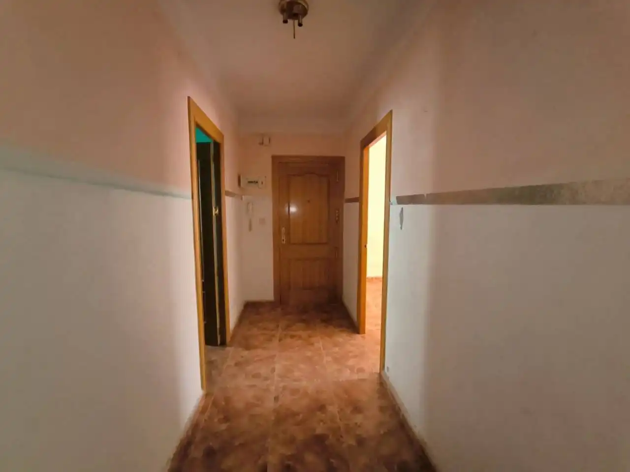 Piso en venta en Albacete con Balcón