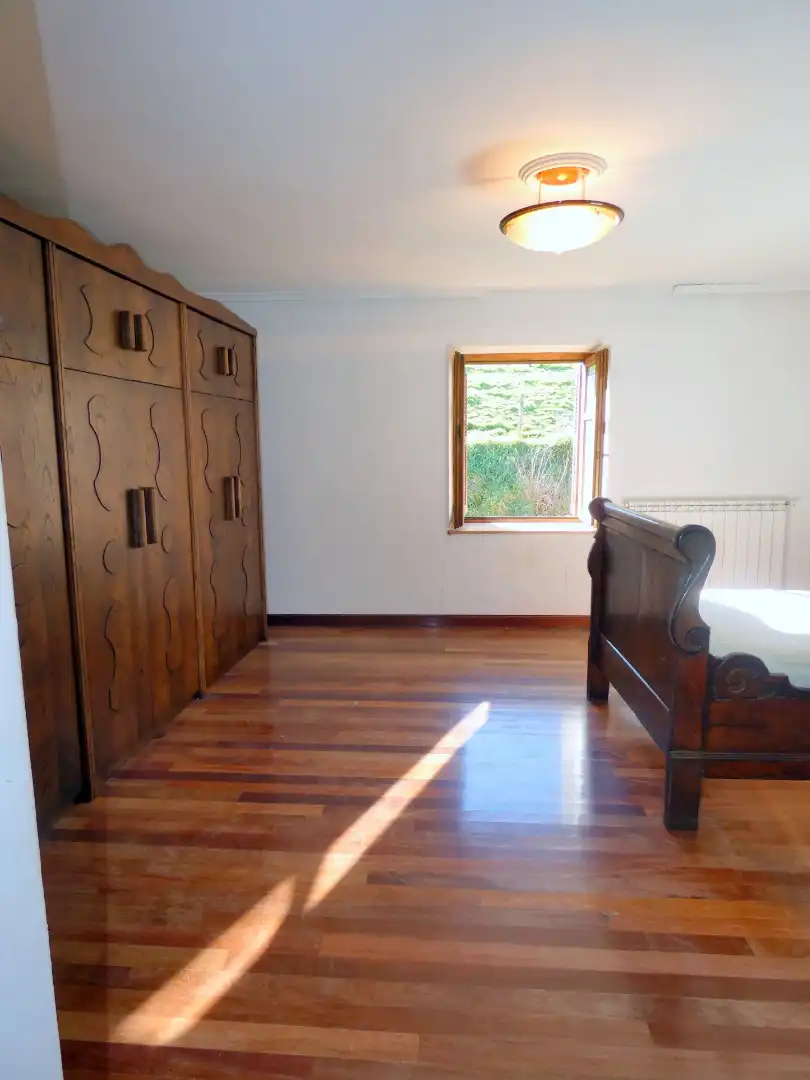 Habitación de Finca rústica en venta en Aramaio con Calefacción, Amueblado y Balcón