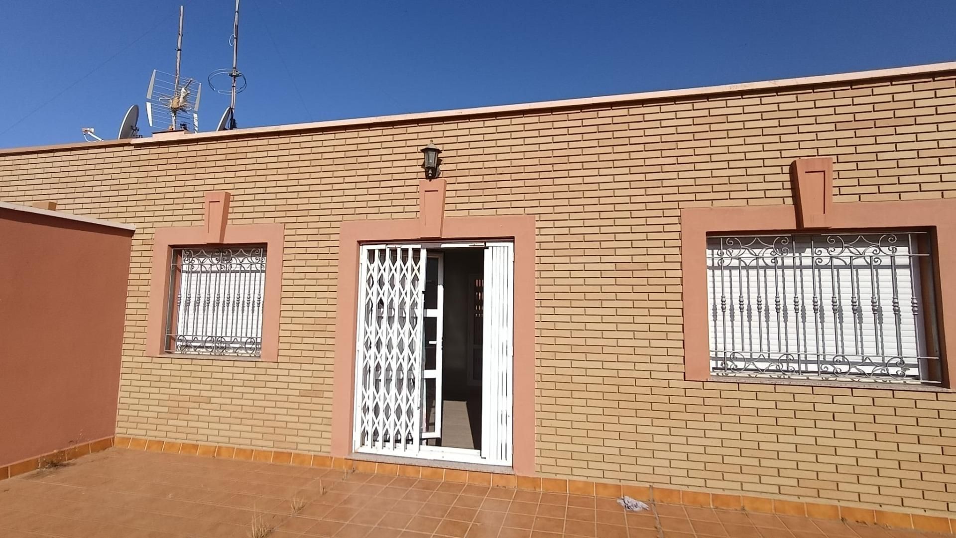 Exterior view of House or chalet for sale in Adra  with Air Conditioner, Heating and Terrace