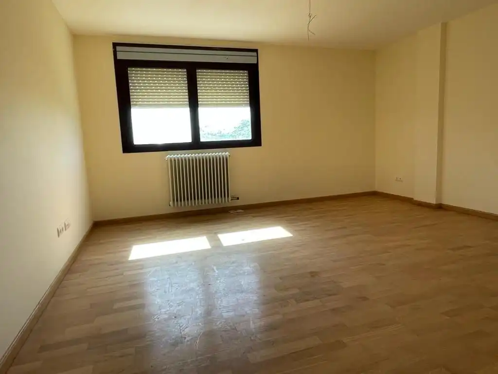 Living room of Flat for sale in Cortes de Pallás  with Parquet flooring, Terrace and Storage room