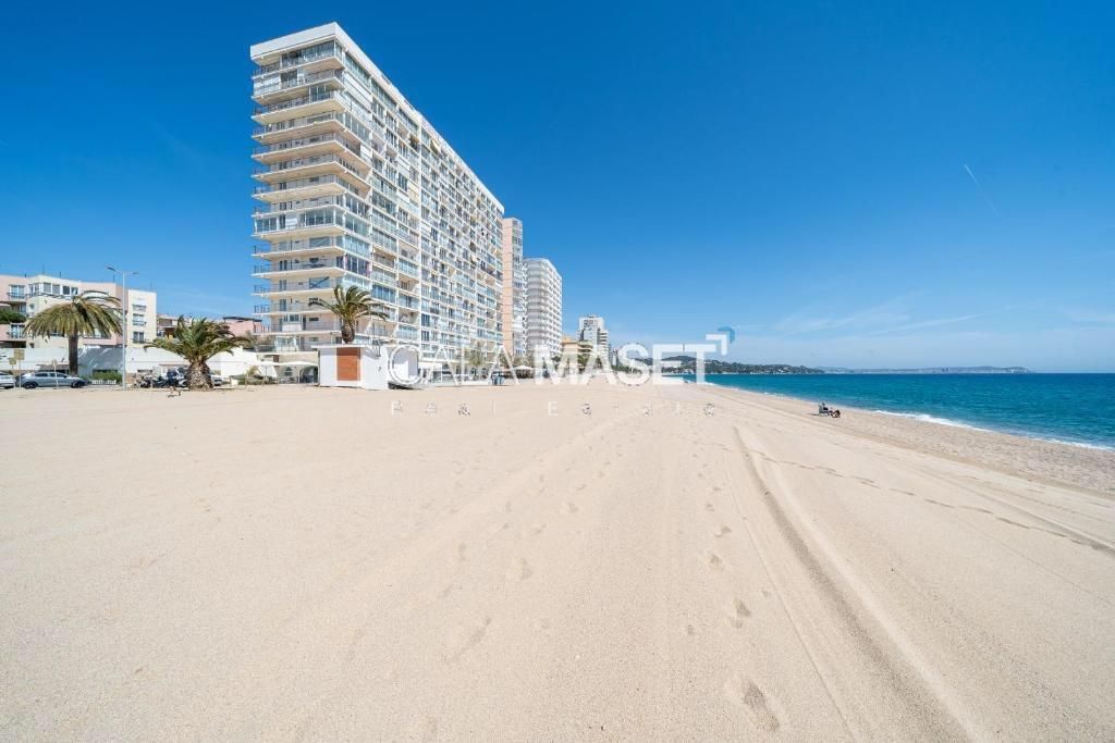 Vista exterior de Estudio en venta en Castell-Platja d'Aro