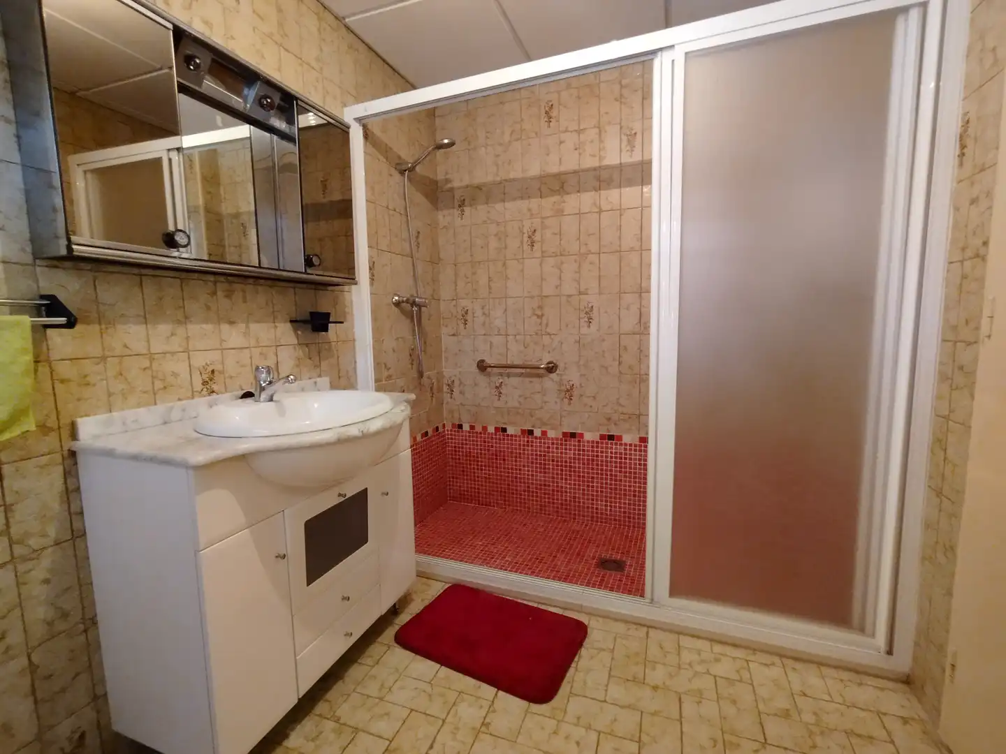 Bathroom of Detached homes for sale in Priego de Córdoba  with Air Conditioner, Private garden and Terrace