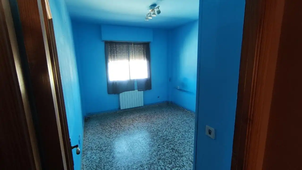 Habitación de Piso en venta en La Gineta con Calefacción y Balcón
