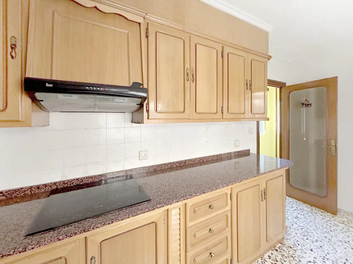 Cocina de Piso de alquiler en Novelda con Aire acondicionado, Terraza y Alarma