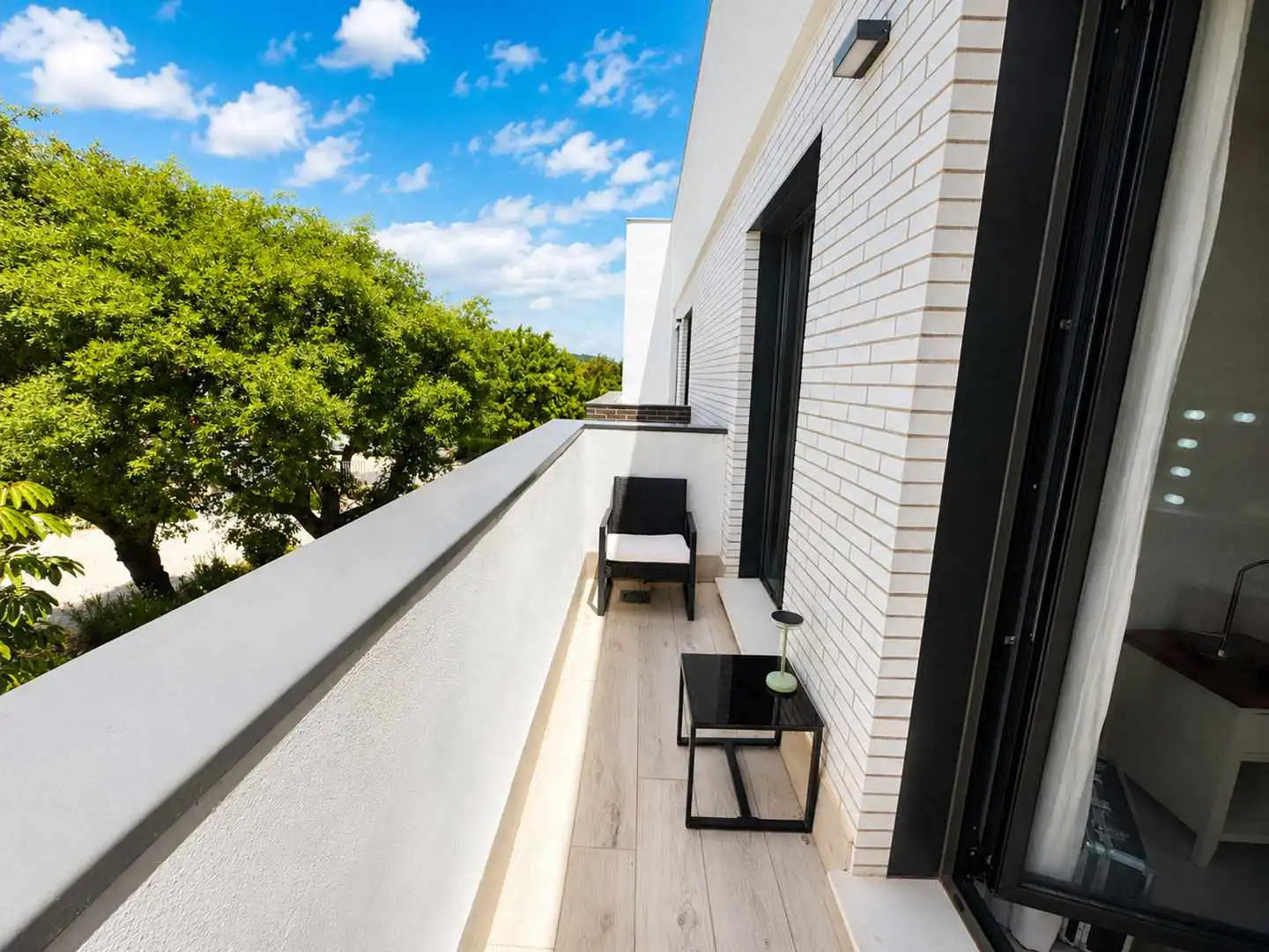 Terrassa de Casa adosada en venda en Sotogrande amb Aire condicionat, Calefacció i Jardí privat