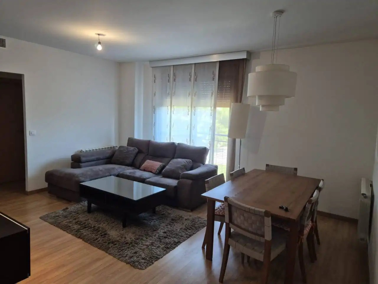 Sala d'estar de Apartament de lloguer en Badajoz amb Calefacció i Moblat