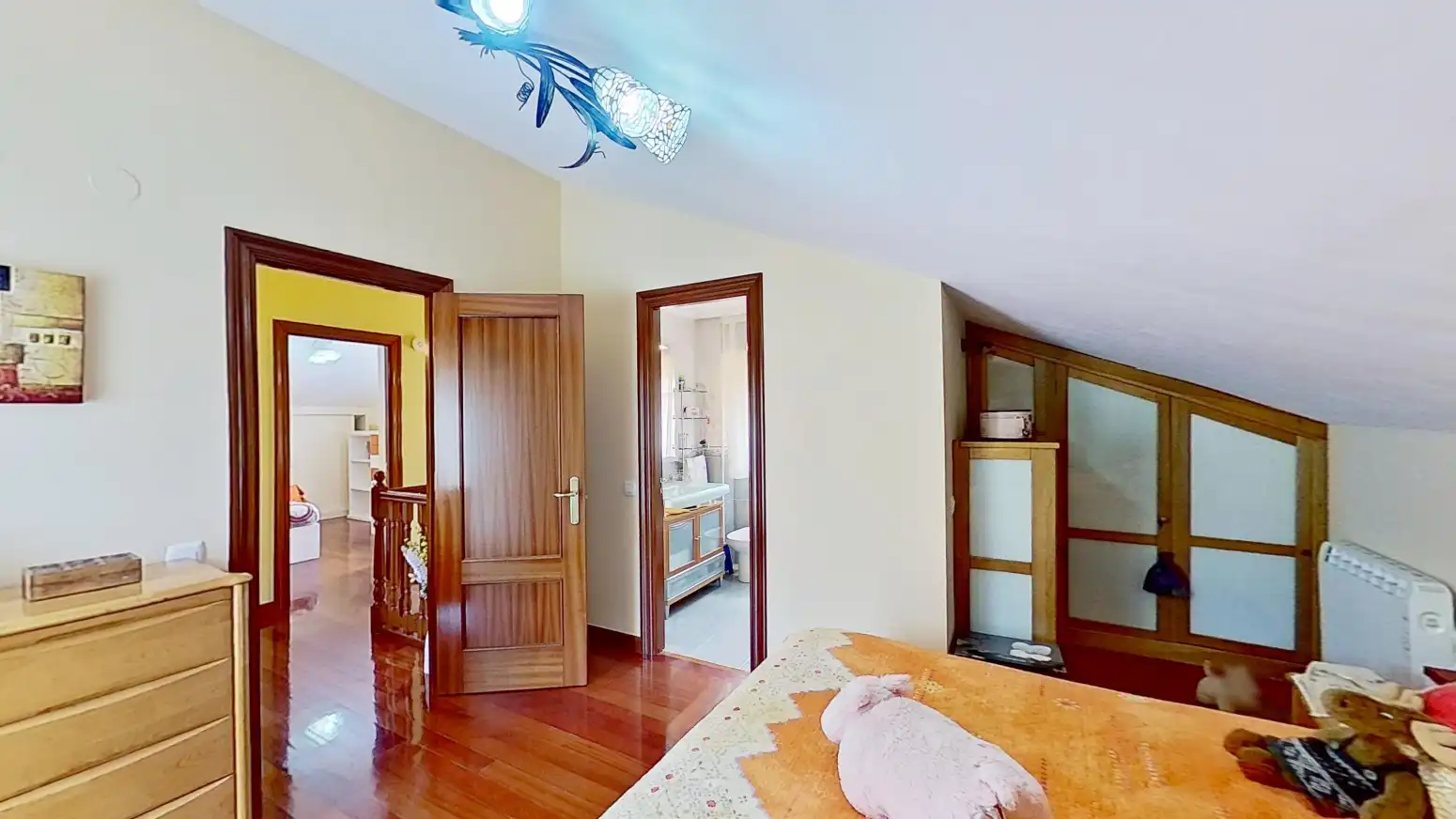 Dormitori de Casa adosada en venda en Argoños  amb Calefacció, Parquet i Terrassa