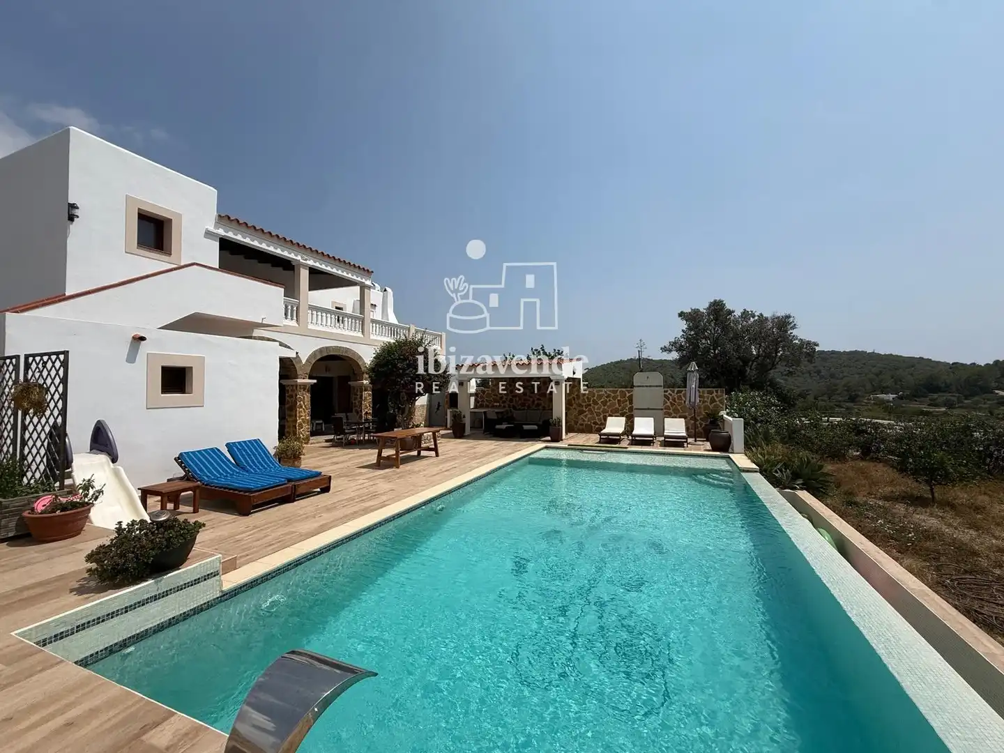 Vista exterior de Casa o chalet de alquiler en Sant Josep de sa Talaia con Piscina y Amueblado