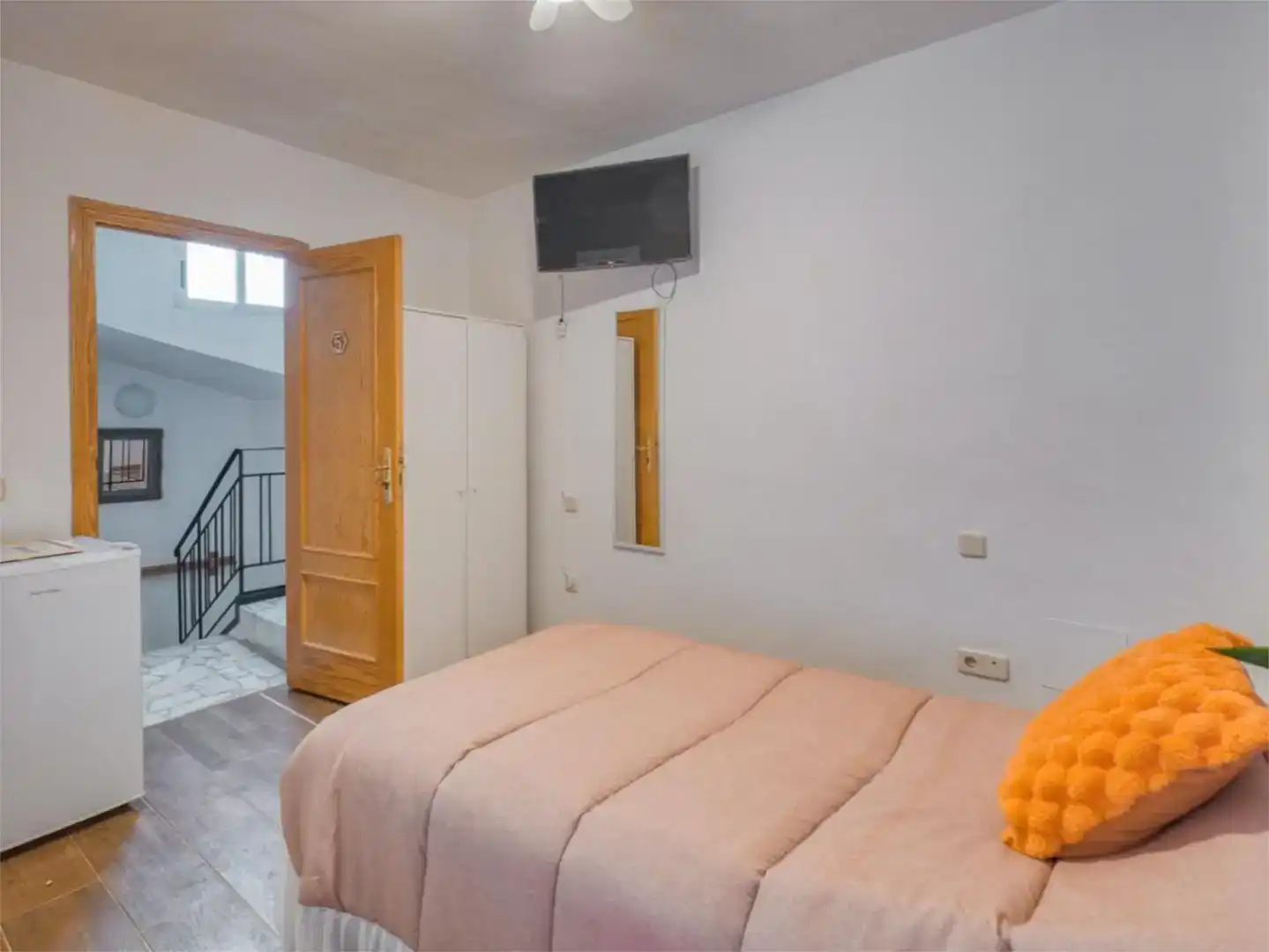Bedroom of Study for rent in Estremera  with Air Conditioner, Furnished and Balcony