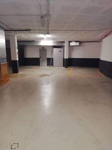 Garaje en Alquiler en Calle Victoria en La Victoria