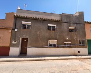 Vista exterior de Casa adosada en venda en Manzanares