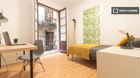 Photo 3 of Flat to share in Barri Gòtic, Barcelona